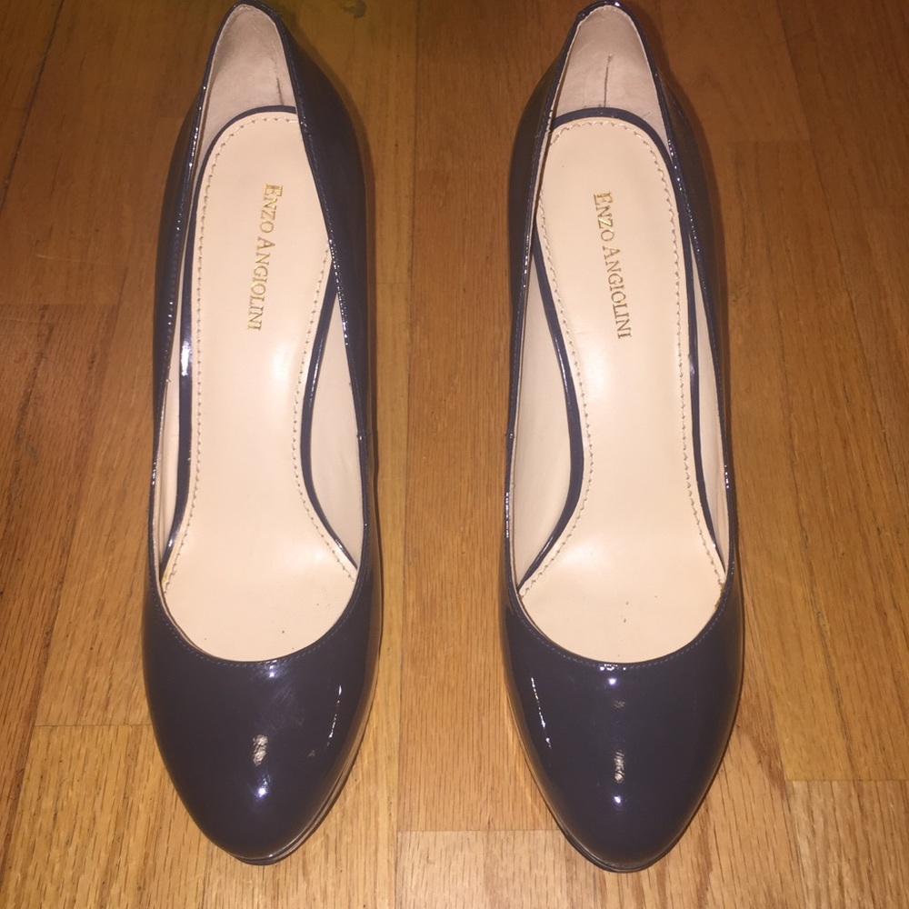 Patent navy heels